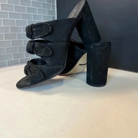 Gianni Bini Suede Heels Size 10 - Picture 8 of 8
